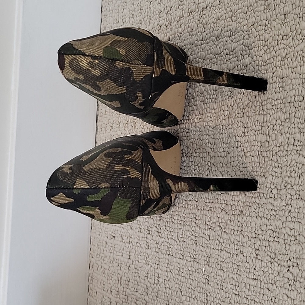 Brand new camo Nine West heels - Picture 3 of 4